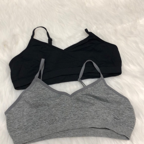Cat & Jack Other - Cat and Jack size large bras black and gray